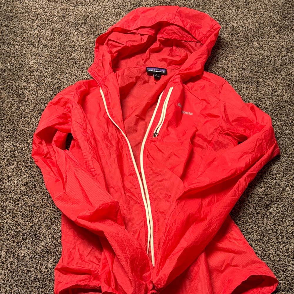 Patagonia Women's Hot Pink Houdini Jacket